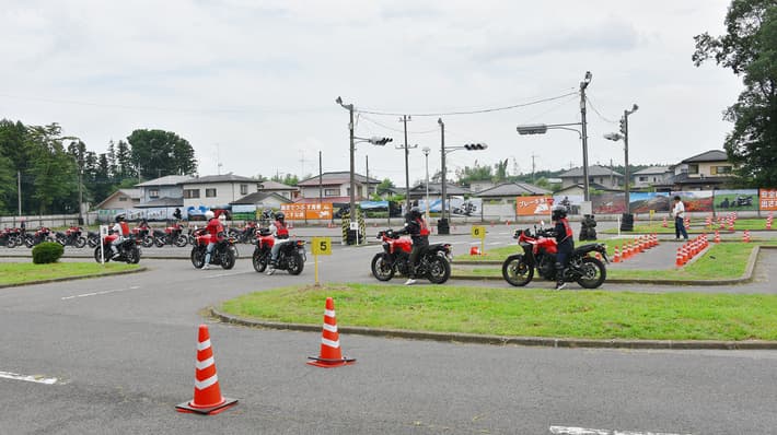 カーアカデミー那須高原の教習の様子