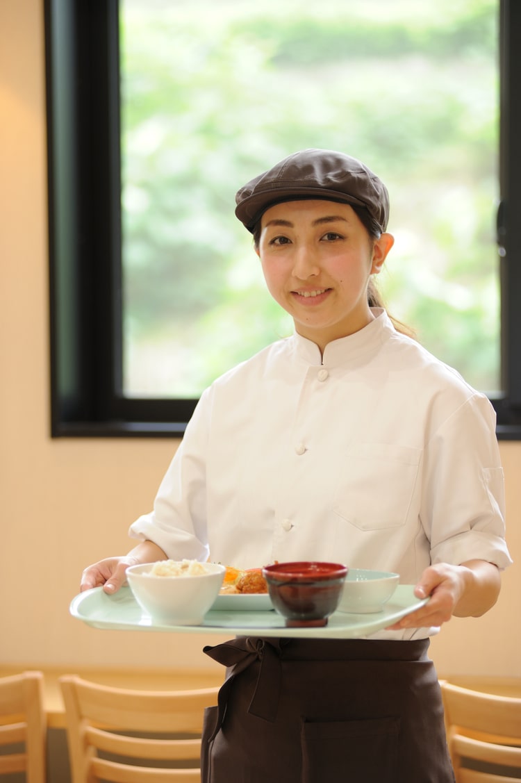 備南自動車学校の食事例