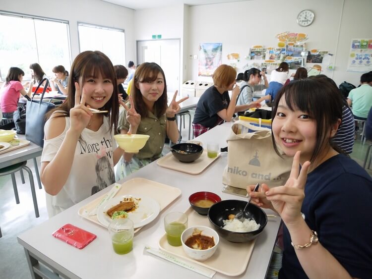 マツキドライビングスクール村山校の食事例