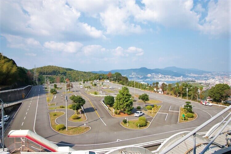 あたご自動車学校メインイメージ